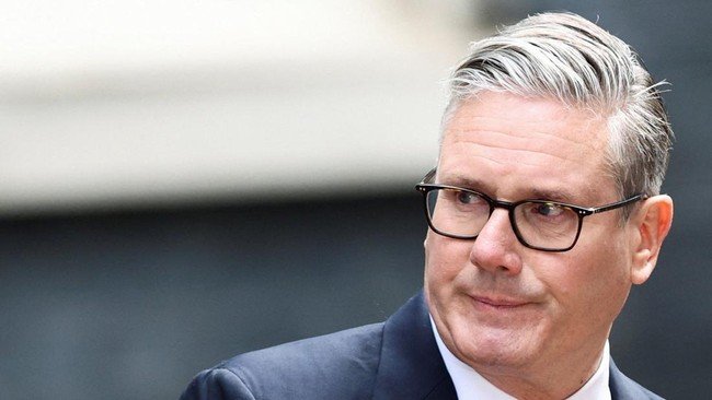 Keir Starmer Mundur sebagai Perdana Menteri Inggris: Kejutan Politik di Downing Street