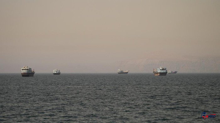 AS Serang Selat Hormuz Usai Iran Lancarkan Rudal ke Kapal Komersial
