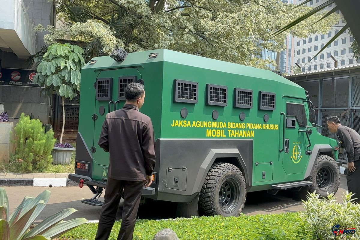 Mobil Tahanan Kejagung Datangi Rutan KPK, Febrie Adriansyah Dijadwalkan Diperiksa sebagai Tersangka TPPU