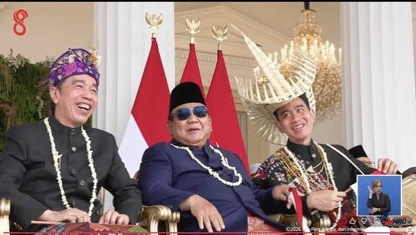 Prabowo Duduk di Antara Jokowi dan Gibran di HUT RI, Istana: Penataan Kursi Situasional