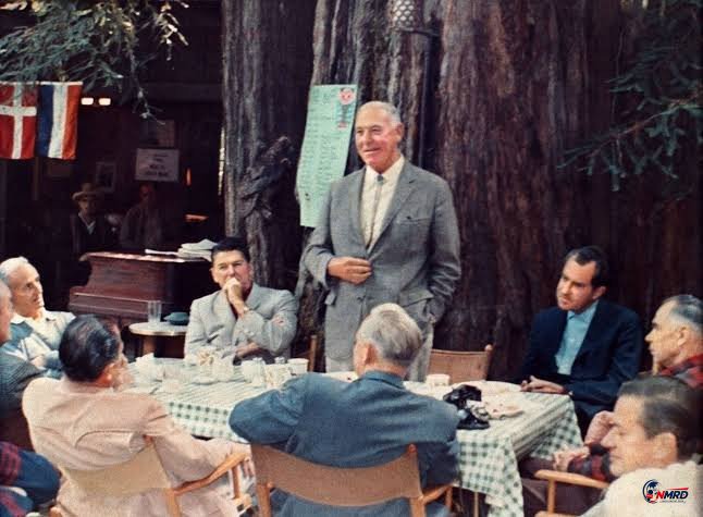 Bohemian Grove Kembali Disorot: Antara Ritual, Simbol, dan Jaringan Elite yang Sulit Dilihat dari Balik Pagar