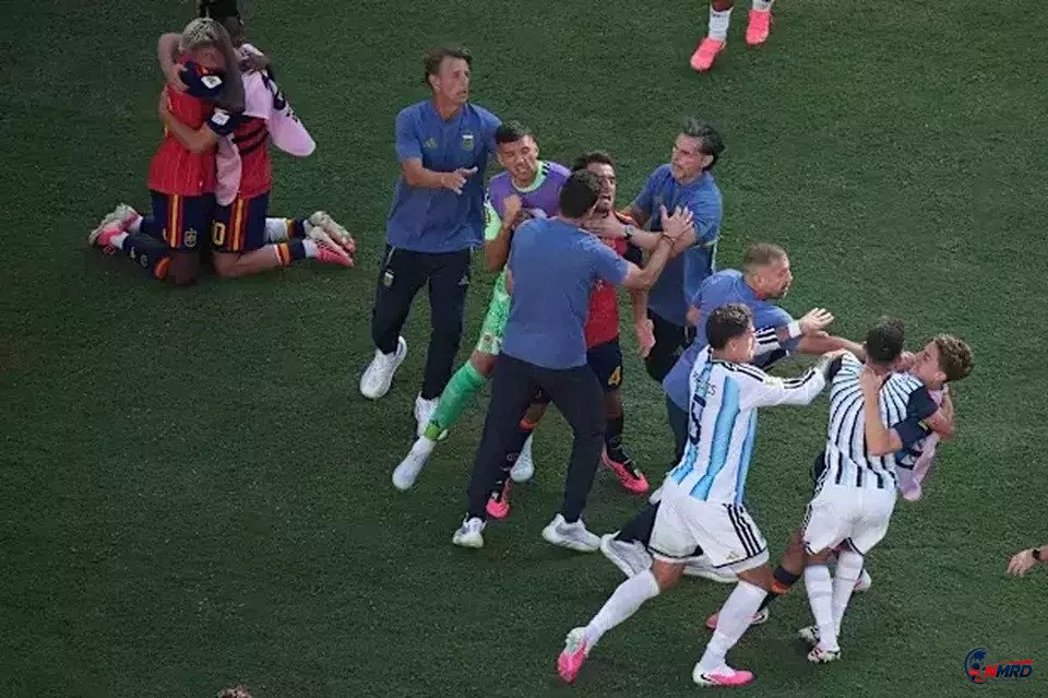FIFA Jatuhkan Sanksi Berat, Leandro Paredes Dilarang Tampil 10 Laga Usai Kericuhan Final Piala Dunia 2026