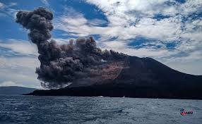 Abu Vulkanik Anak Krakatau Mulai Mencapai Jakarta, BMKG Ungkap Sebaran hingga 20.000 Kaki