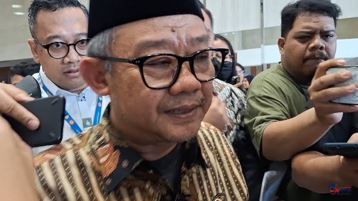 Abu Vulkanik Anak Krakatau Ganggu Sekolah, Sejumlah Daerah Terapkan PJJ dan MBG Dihentikan Sementara