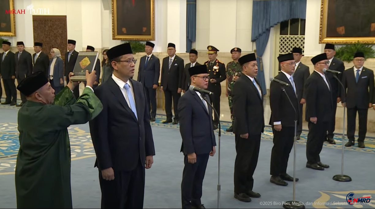 Presiden Prabowo Lantik Anggota Wantimpres, Rocky Gerung Masuk Jajaran