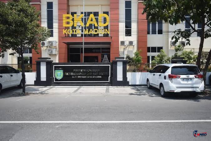 KPK Geledah Dua Kantor Pemkot Madiun, Telusuri Dugaan Gratifikasi dan Aliran Uang Maidi