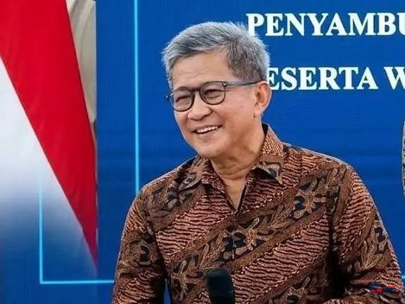 Rocky Gerung Bercanda Tugas Pertama Syahganda: “Pulihkan Nama Baik Saya di Publik”