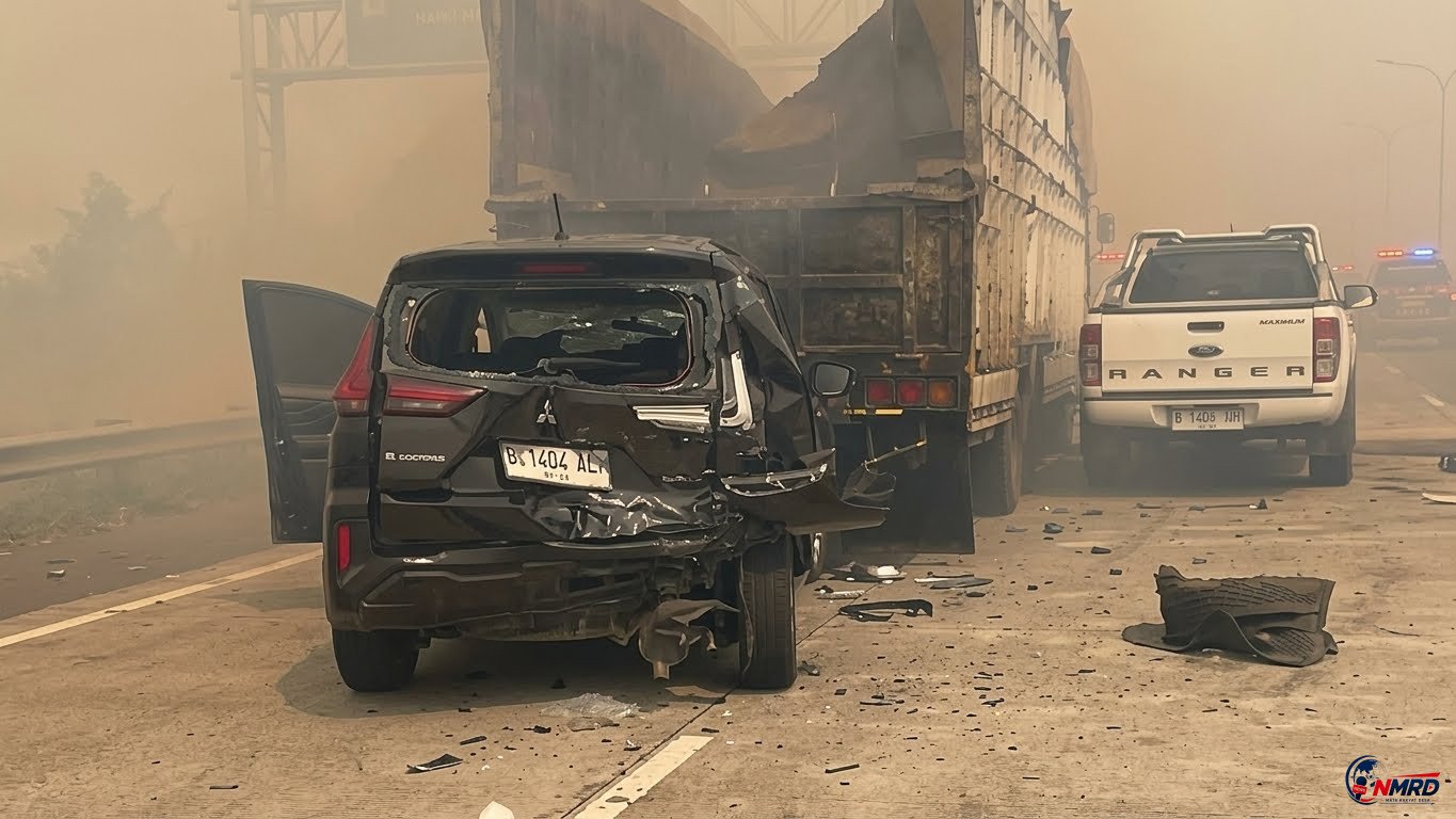 Kabut Asap Karhutla Picu Kecelakaan Beruntun di Barito Kuala, Kendaraan Ringsek Parah